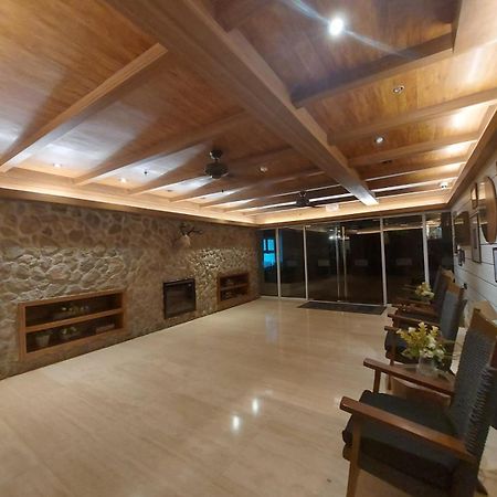 The Penn Room Tagaytay At Cool Suites Tagaytay City Екстер'єр фото