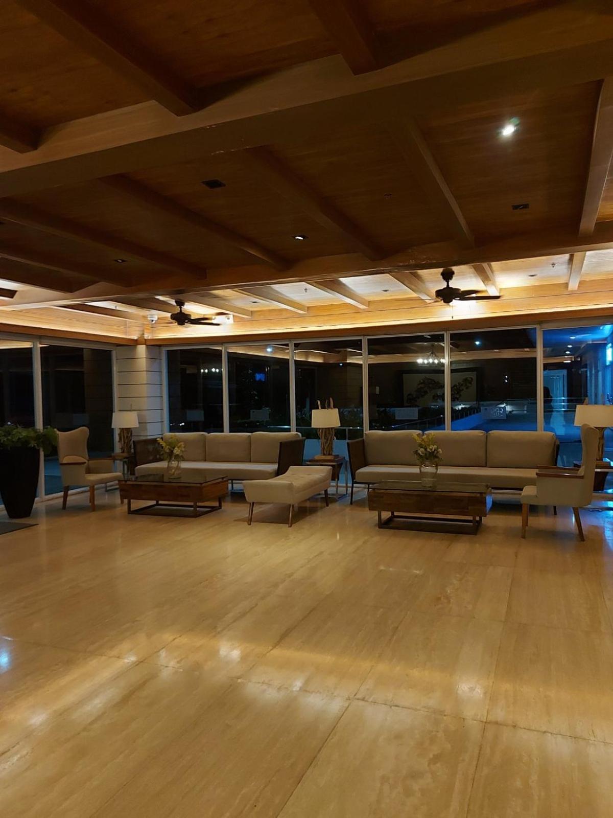 The Penn Room Tagaytay At Cool Suites Tagaytay City Екстер'єр фото